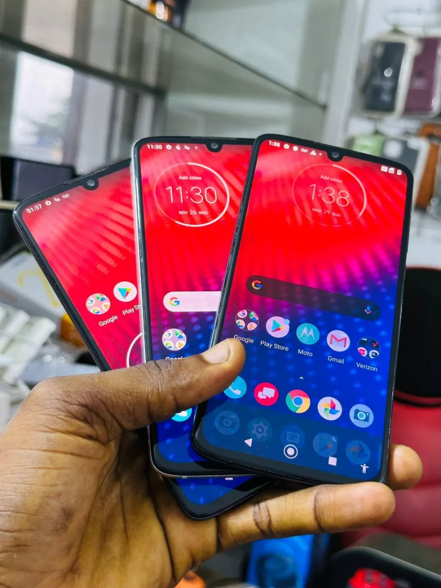 MOTOROLA Z4 